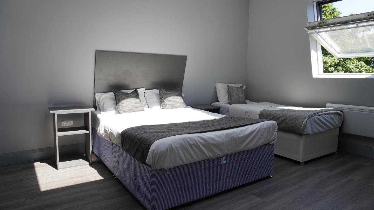 Roshni Hotel Southall